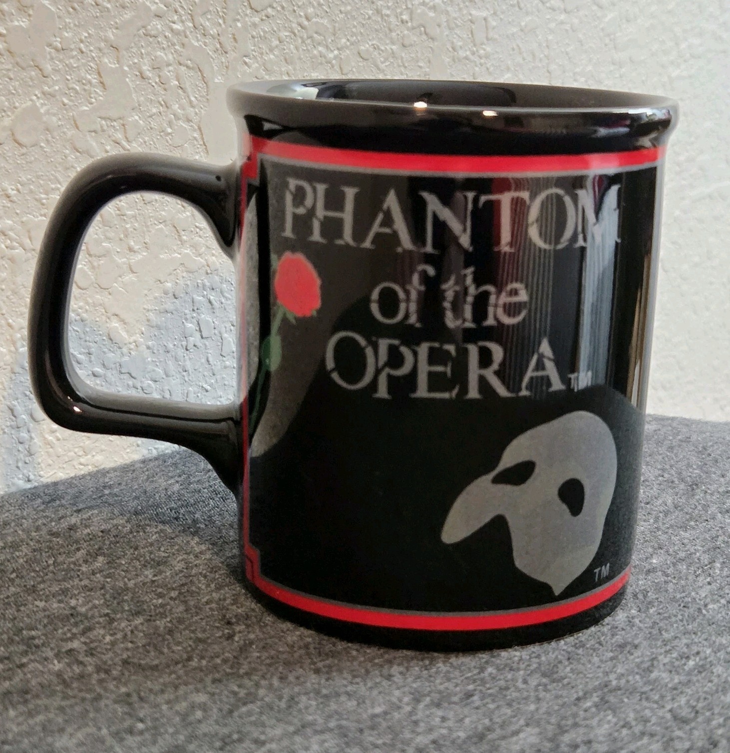 VTG 1988 Phantom of the Opera Broadway Musical 10oz Mug Black w/ Rose & Mask  