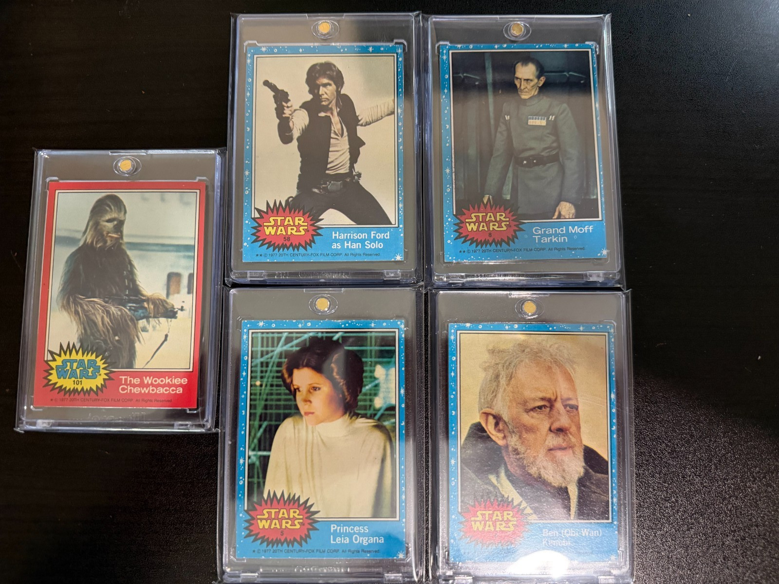 1977 Topps Star Wars 5 Card Lot (Solo, Kenobi, Leia, Tarkin, Chewy) Rookie Cards