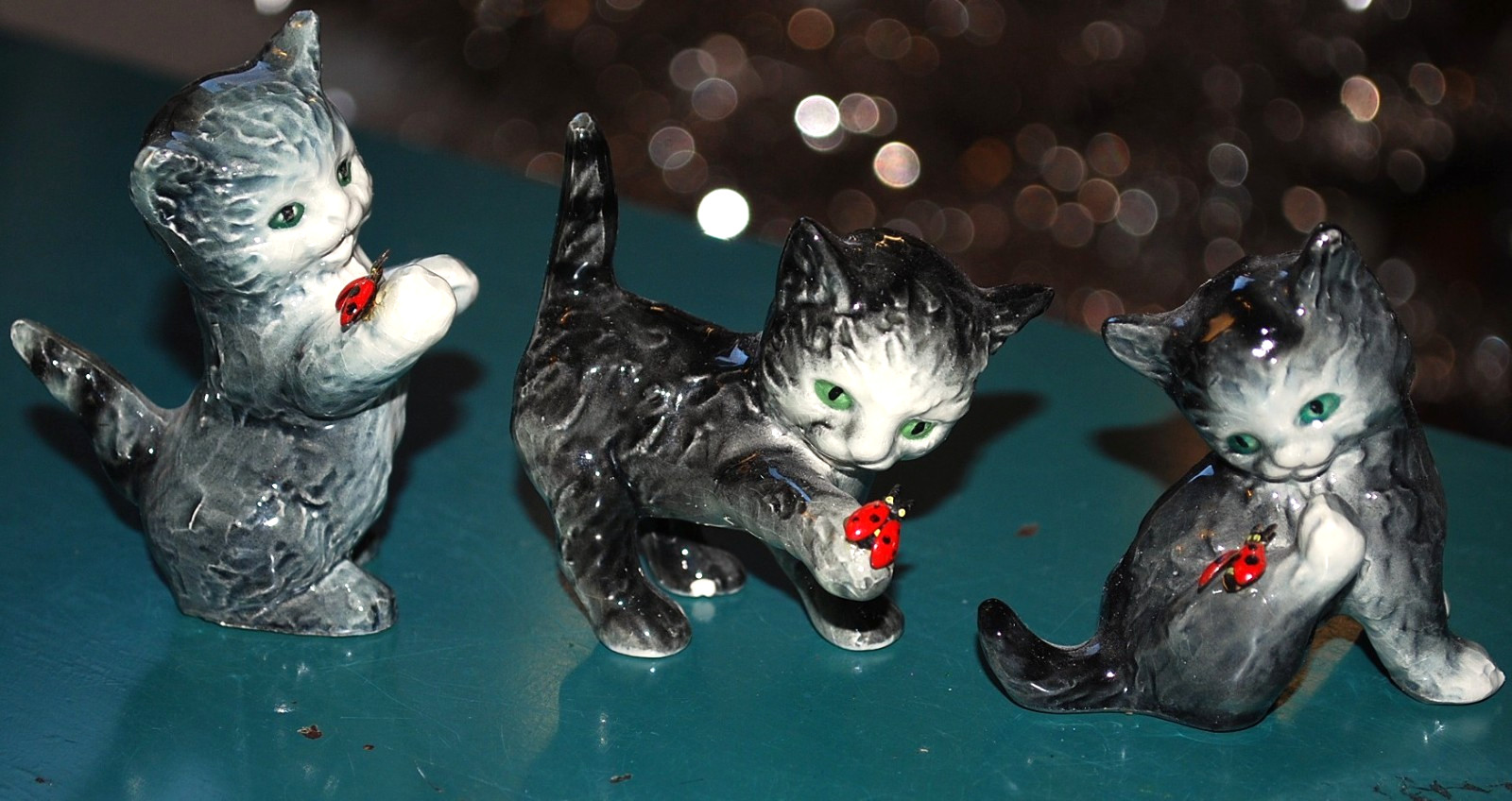Vtg Set 3 GOEBEL Cat/Kitten Trio W Ladybugs PORCELAIN FIGURINES Handpainted Gray