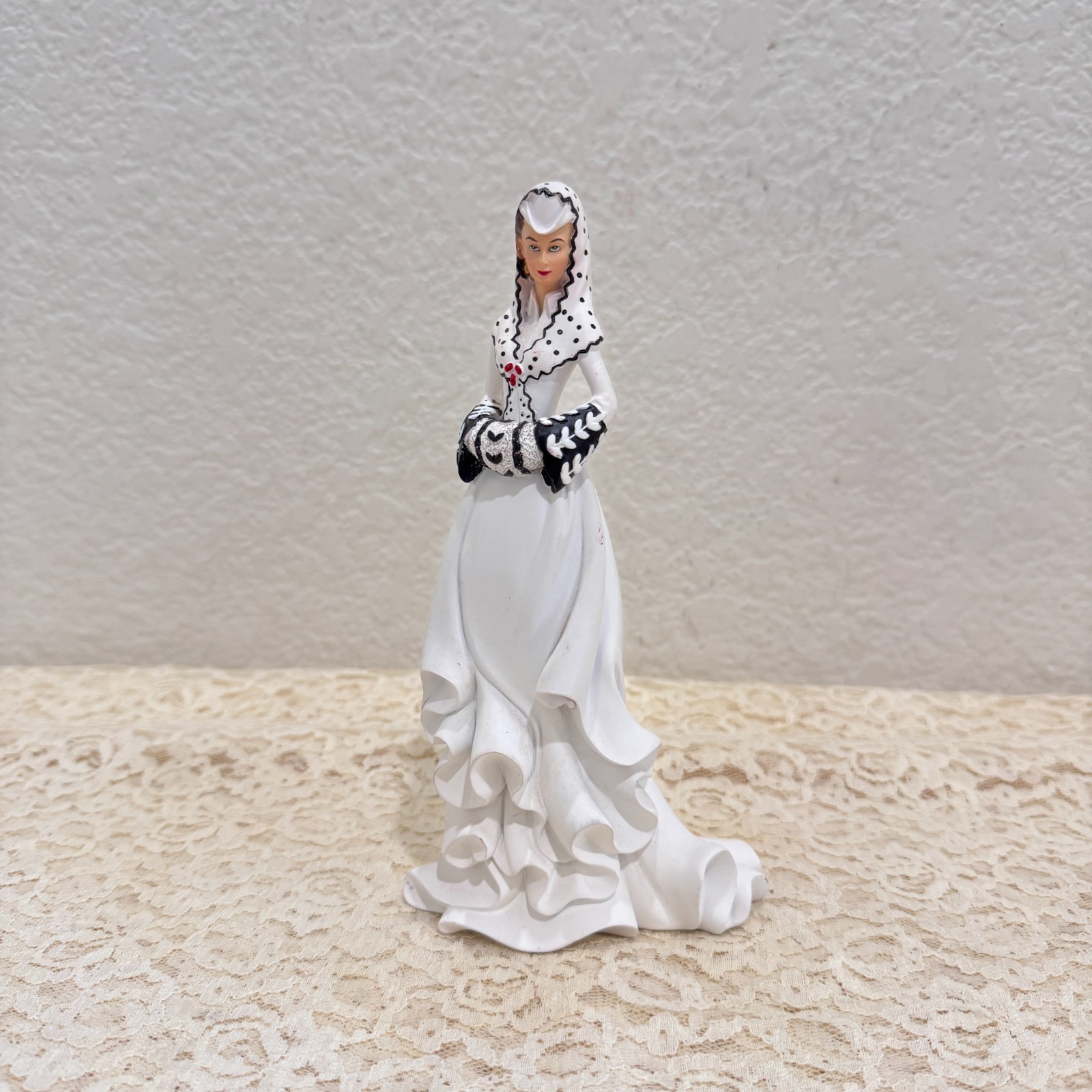 Hamilton Oh-So Scarlett Honeymoon in Nawlins Gone With Wind Figurine #1430