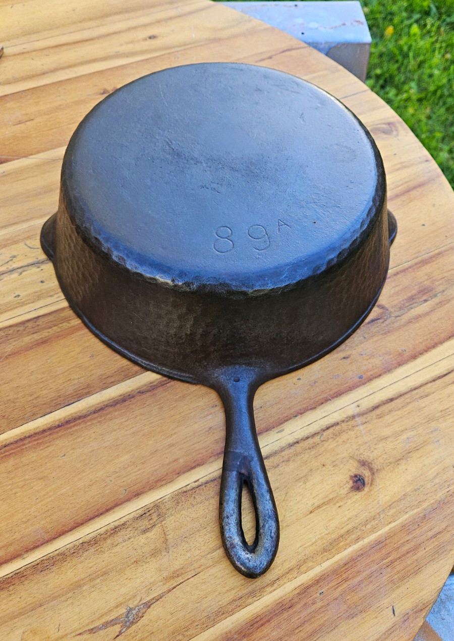 Vintage CHF Chicago Hardware Foundry No. 8 Deep Cast Iron Chicken Fryer 89A
