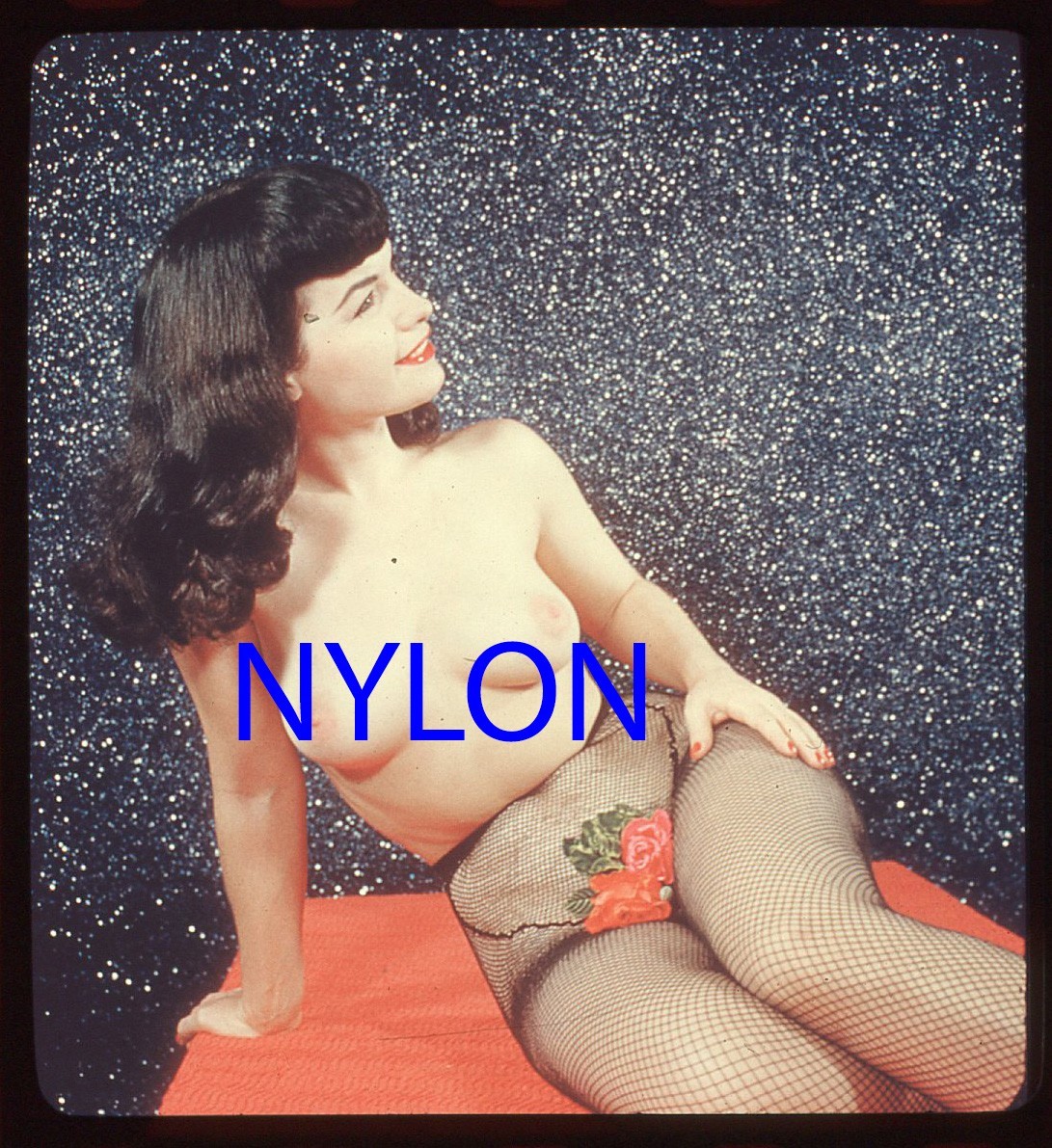 RARE VINTAGE 1950s 3-D STEREO COLOR SLIDE OF A NUDE BETTIE PAGE BY ALLEN COBERT
