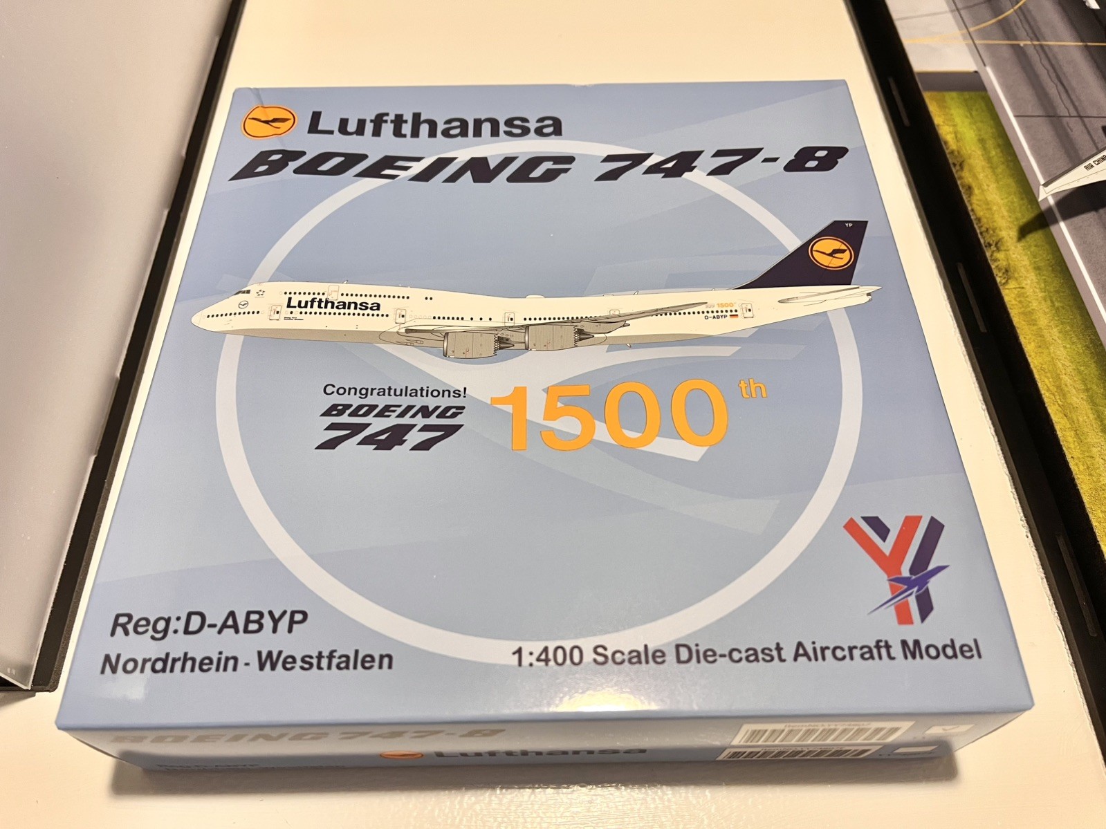 YY Models 1:400 Lufthansa Boeing 747-8i D-ABYP “1500th 747”