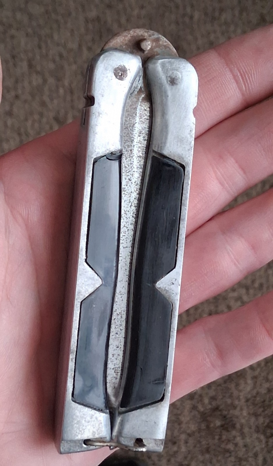 VINTAGE WALTCO SAF-T-SHEATH FOLDING POCKET KNIFE