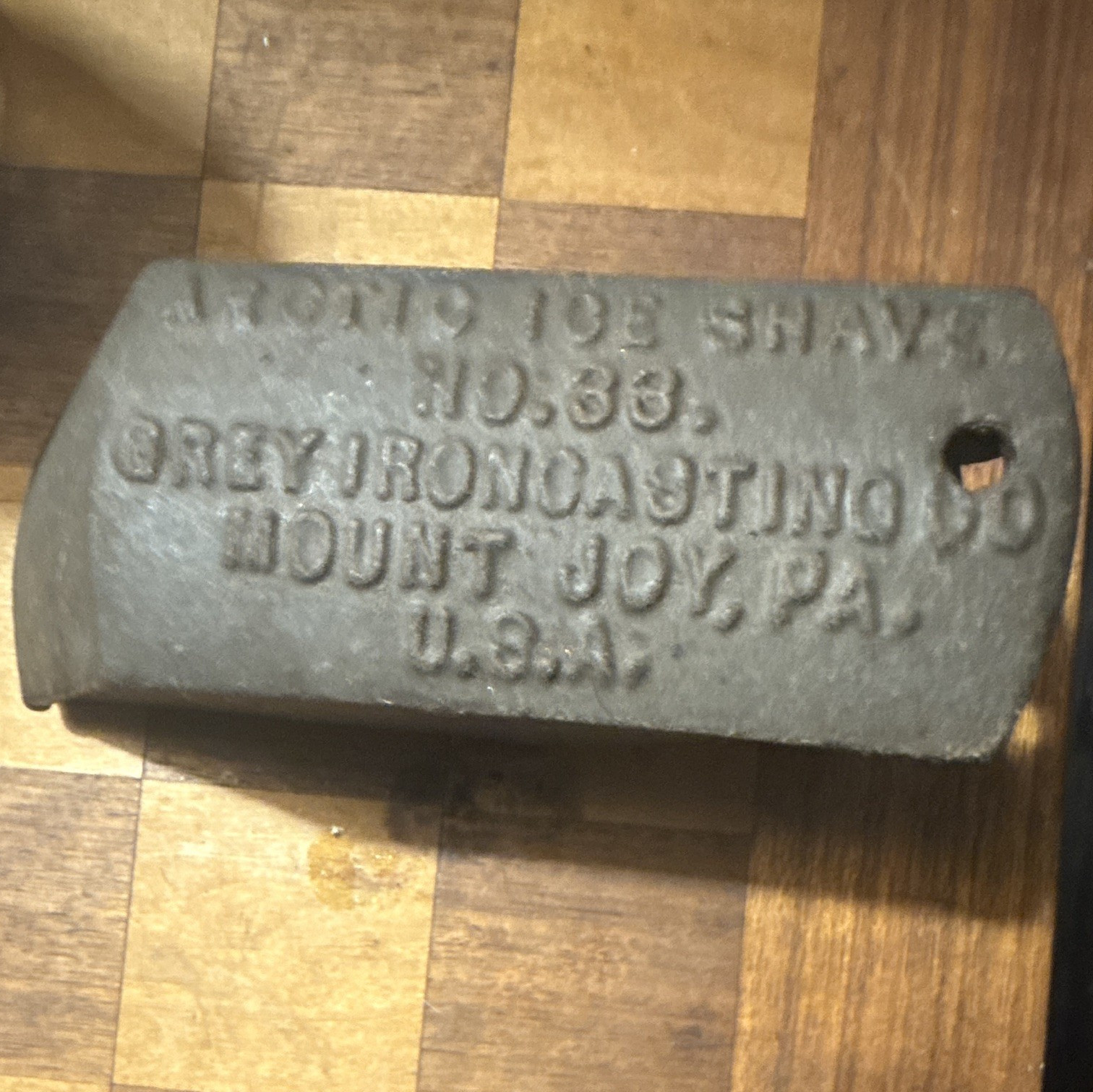 Grey Iron Casting Co No. 38 Wall Mount Ice Shave, Gray Cast Iron Original