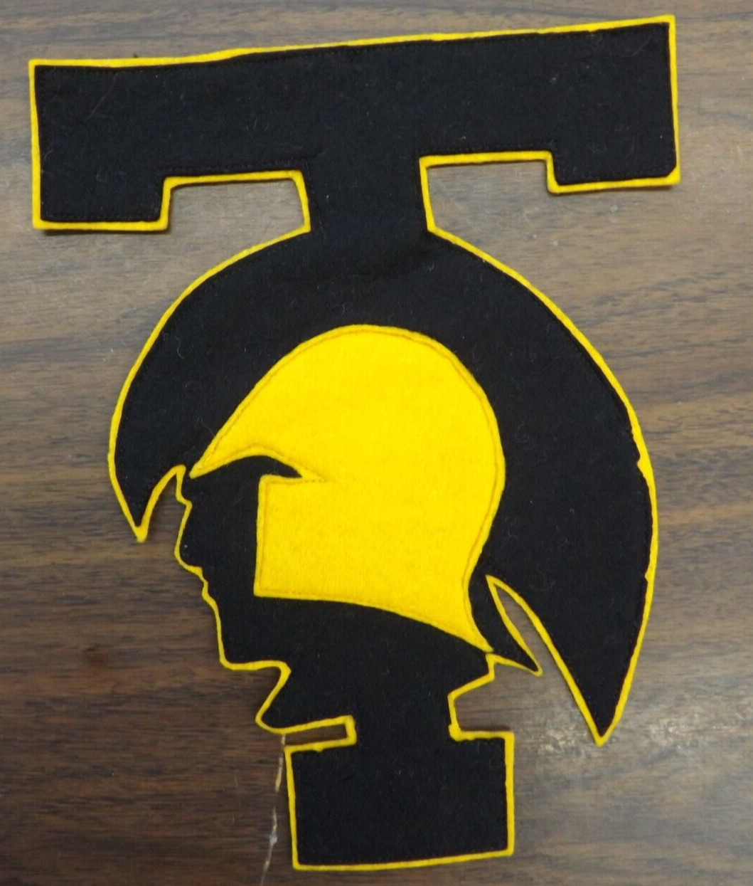 VINTAGE SPALDING CATHOLIC HIGH SCHOOL SPARTANS FELT PATCH PENNANT GRANVILLE IOWA