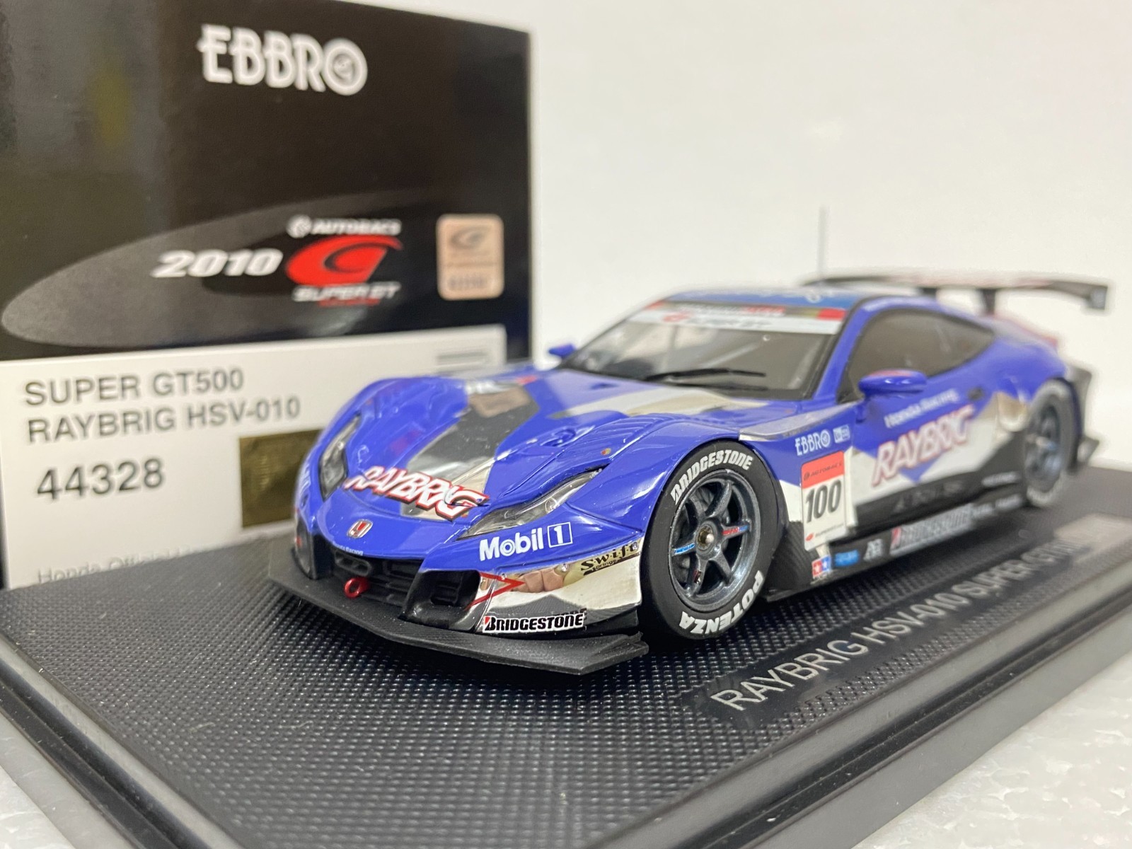 Ebbro 44328 Honda HSV-010 SuperGT 2010 #100 Raybrig 1:43 scale model car