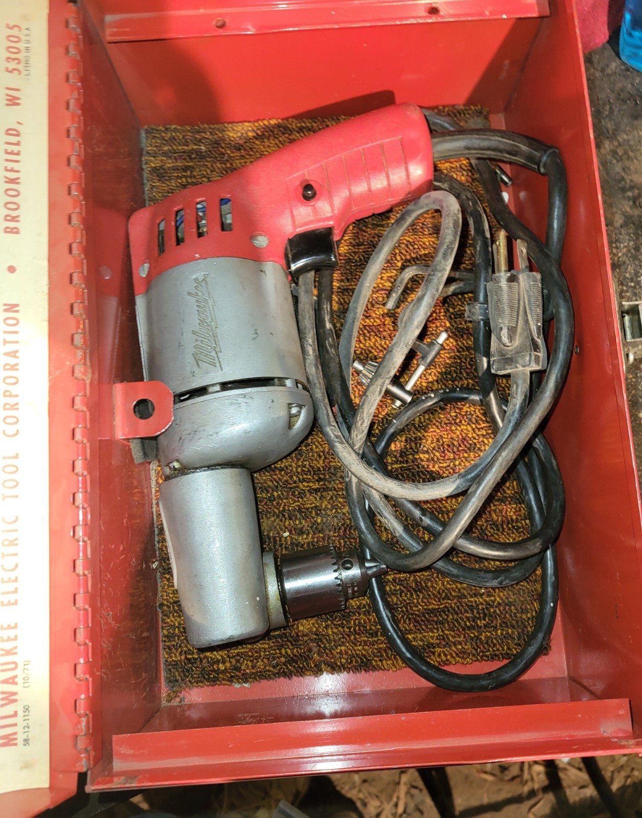 Milwaukee 1/4 Installers Drill Steel Box. USA. Corded Vintage. Rare.