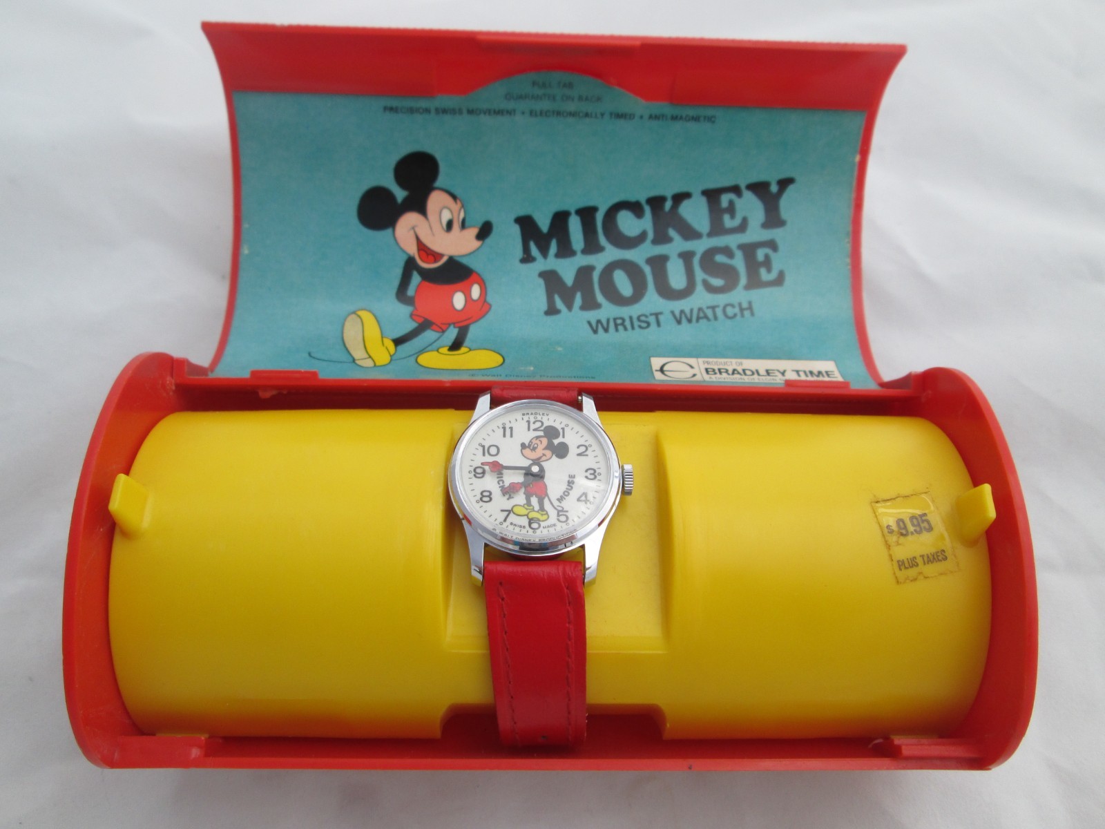 NOS Vintage 1970s Bradley Mickey Mouse Watch MINT Mechanical Working W/ Box