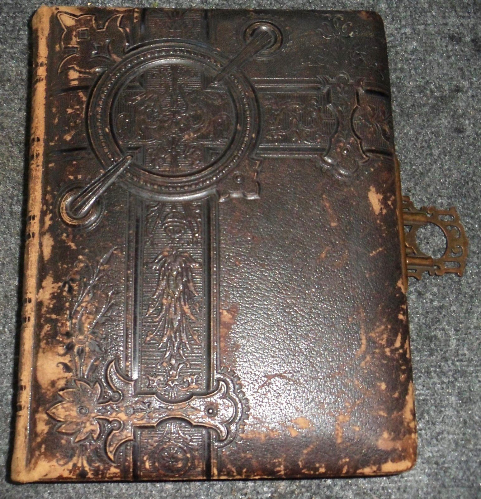 Antique, 1800’s Victorian Photo Album Photos Cabinet Cards Wedding Children