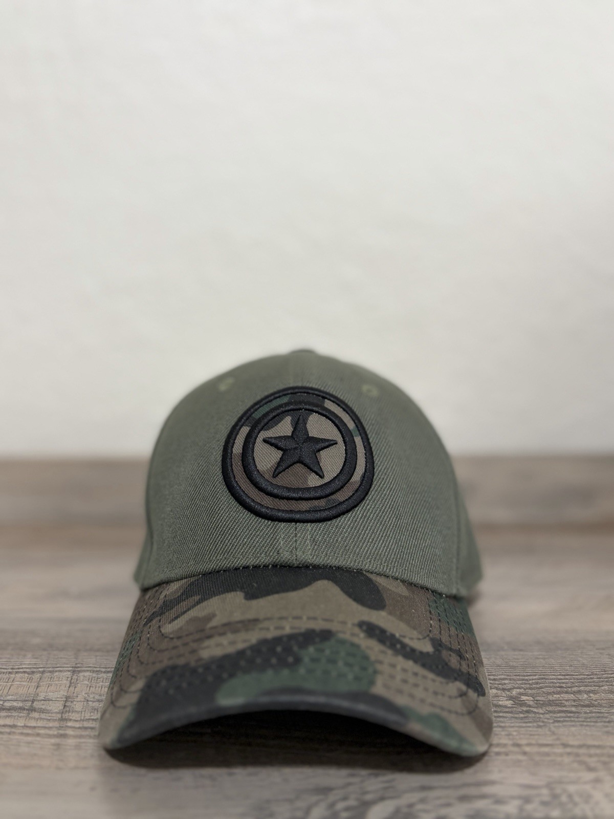 Marvel Captain America Logo Adjustable Cap