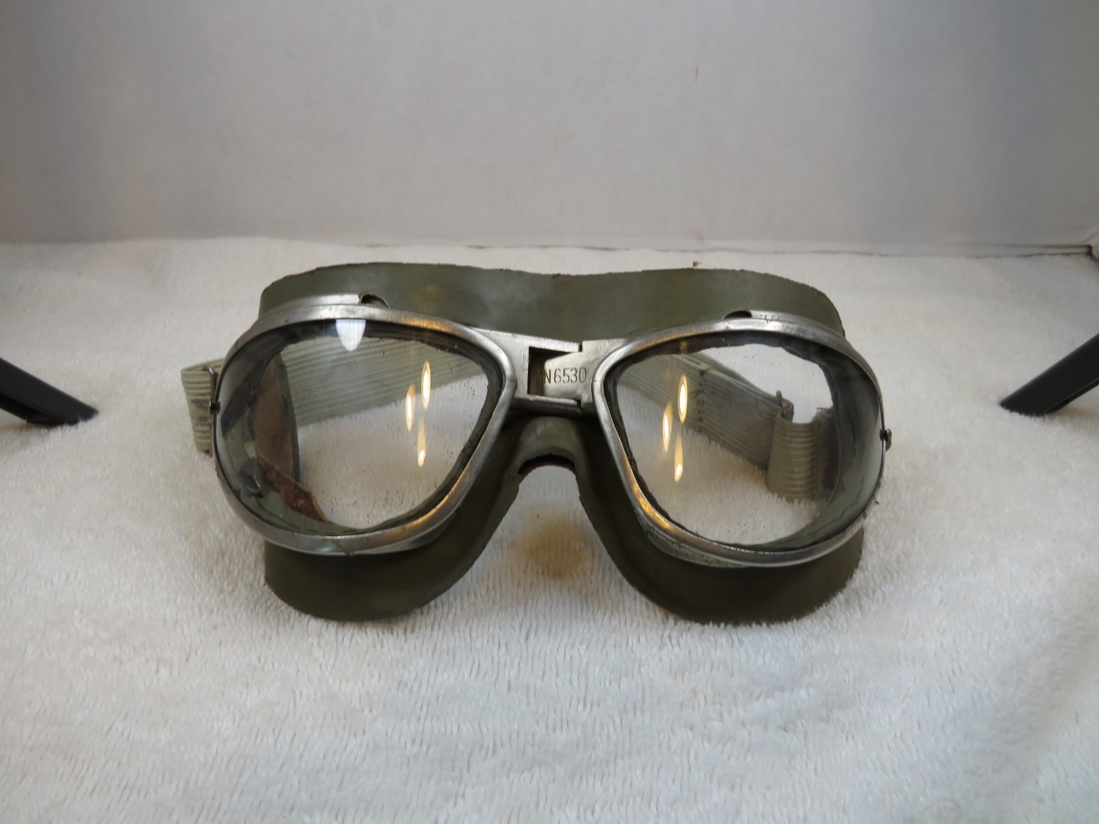 AN-6530 wwii flight goggles.