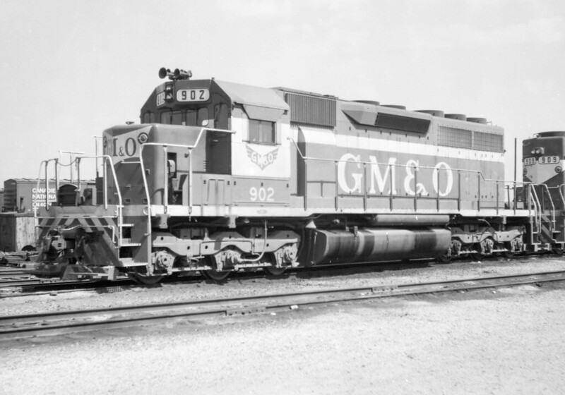 Gulf Moblie & Ohio GM&O SD40 Negative Lot Of 2