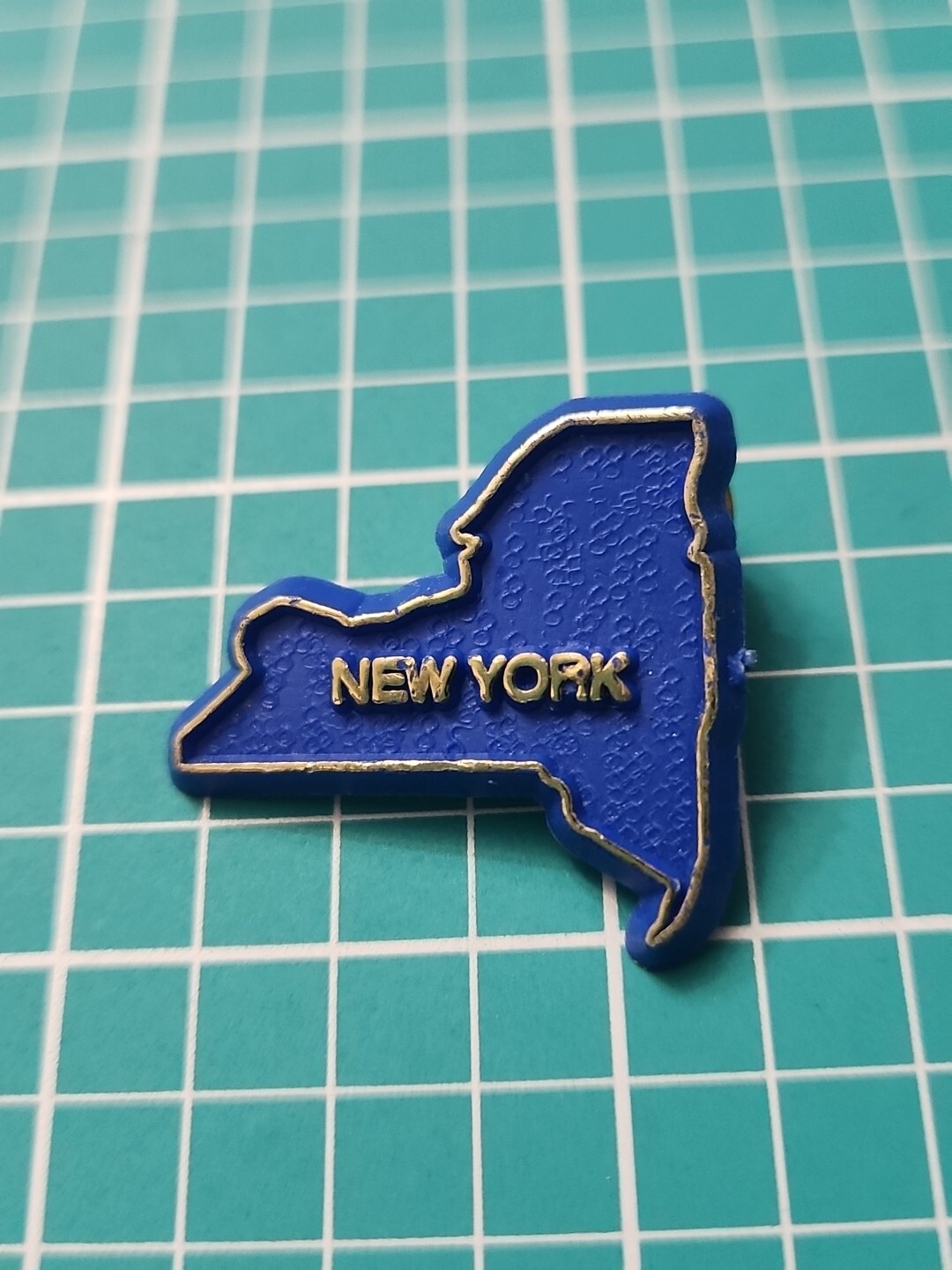 Vtg New York State Shaped Blue Plastic Lapel Pin