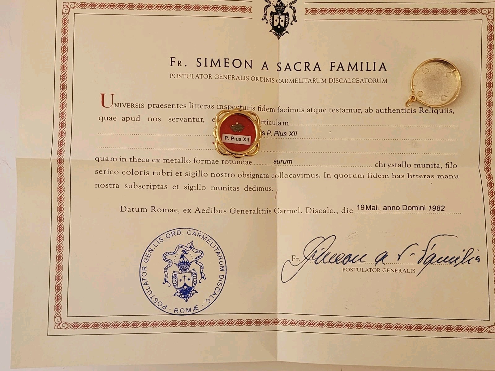 Reliquary Relic of P. Pius XII with Certificate