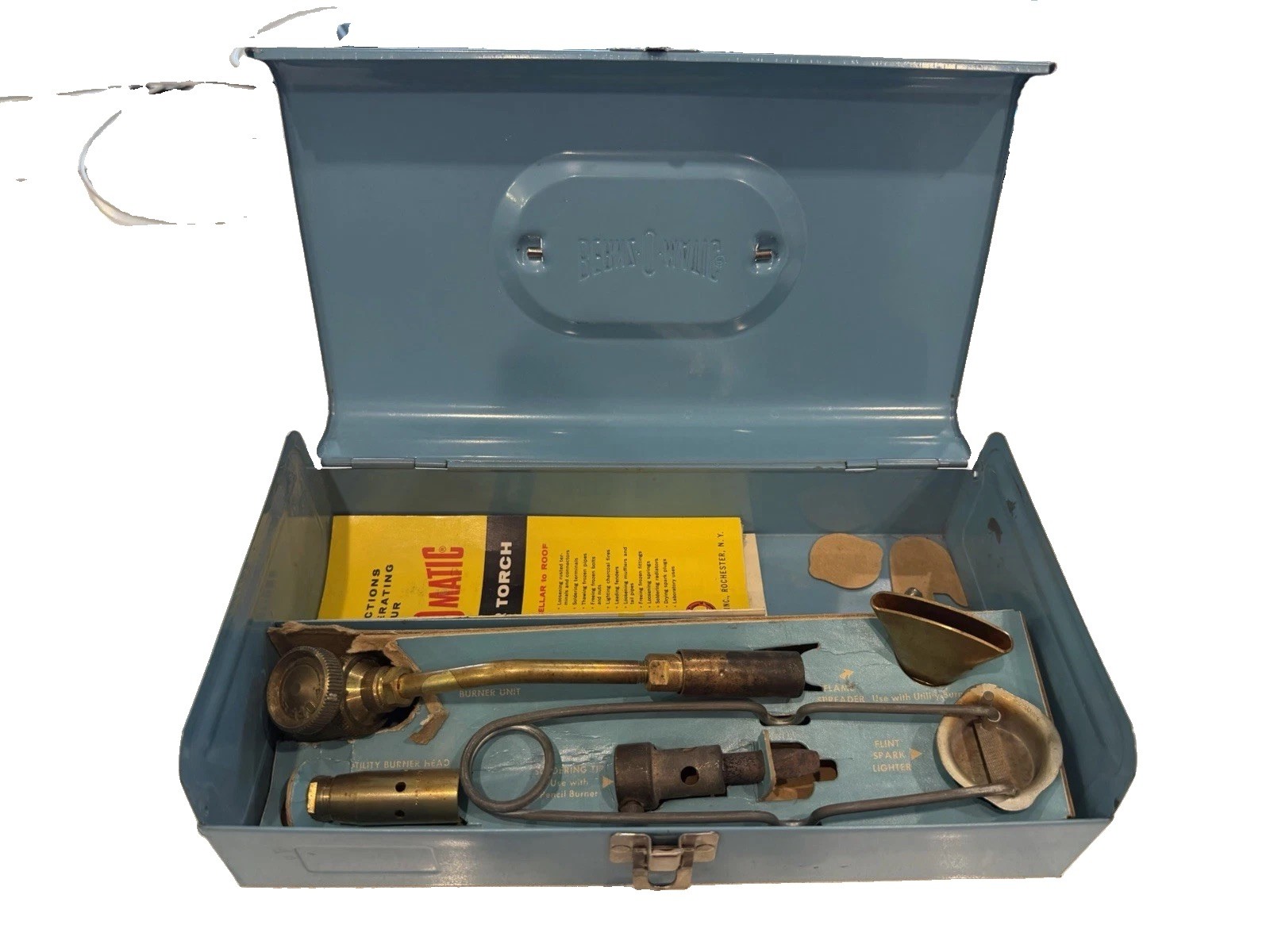 Vintage Bernz-O-Matic Master Torch Kit Blue Metal Case Accessories & Manual. GAS