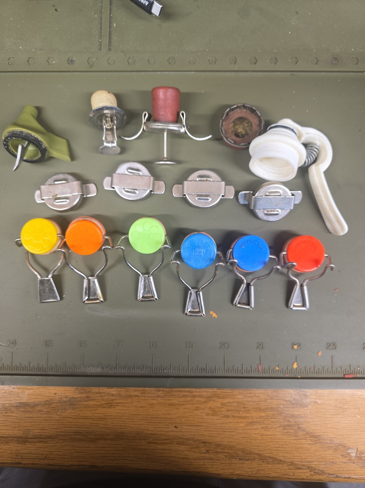 15Vtg Swing Top Bottle Stopper Travco Tap N Cap-It Ekco Germany Hong Kong Mixed 