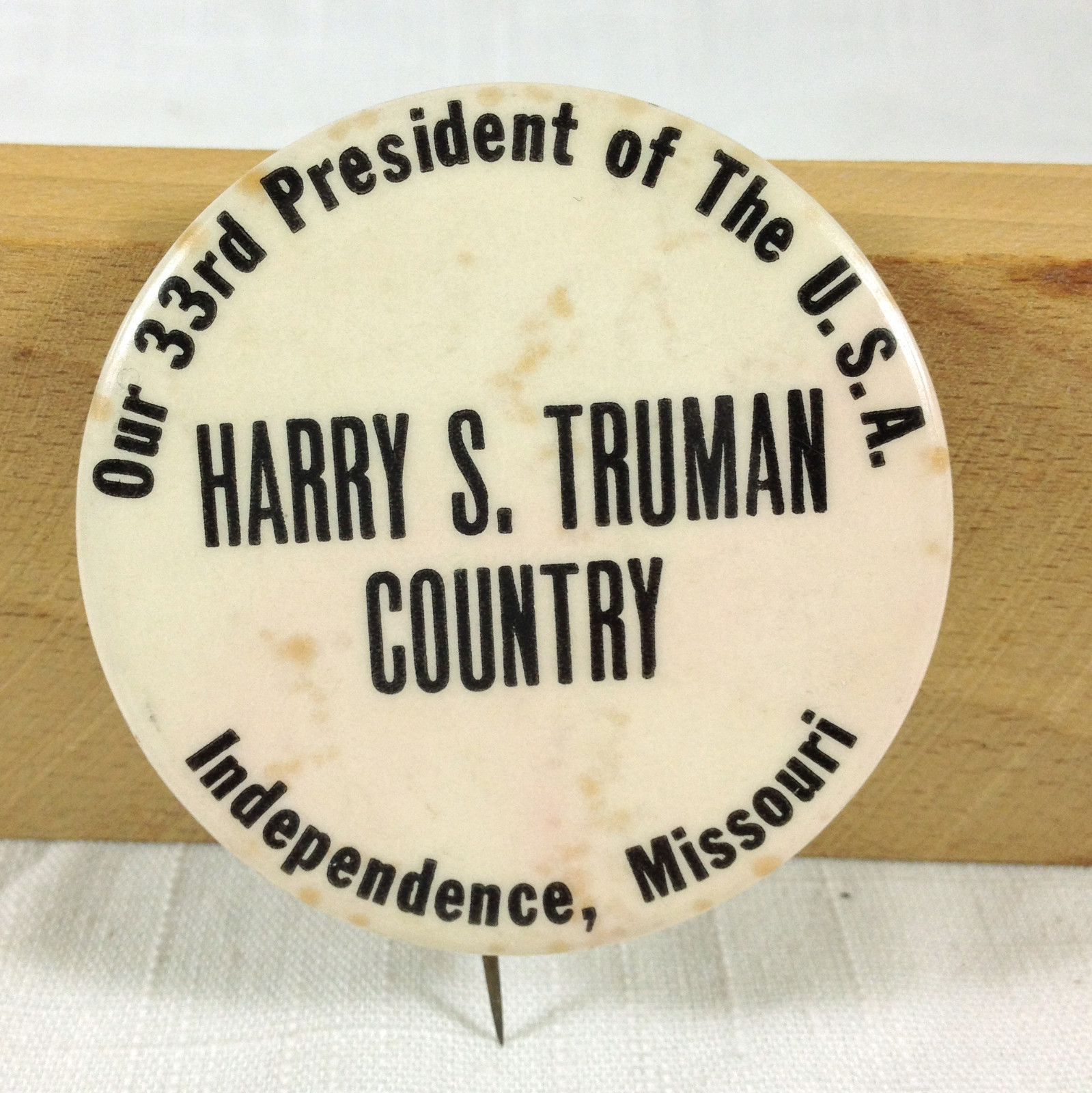 1948/1949 TRUMAN COUNTRY MISSOURI POLITICAL BUTTON 2.25 INCH, EXTREMELY RARE