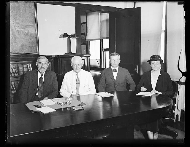 Photo:Frances Perkins 1930s Office Meeting Portrait Men and Woman