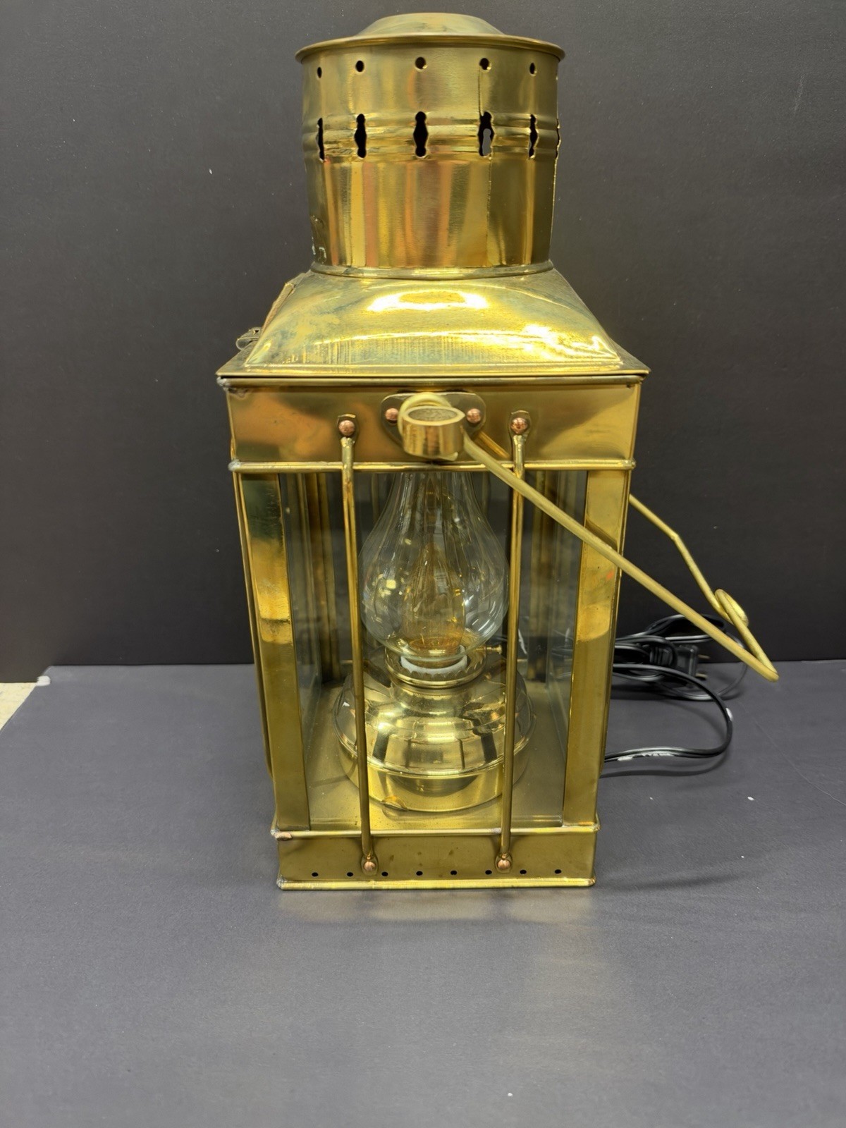 Vtg Shinny Brass Cargo Light Lantern # 3954 Great Britain to 3 WAY BULB