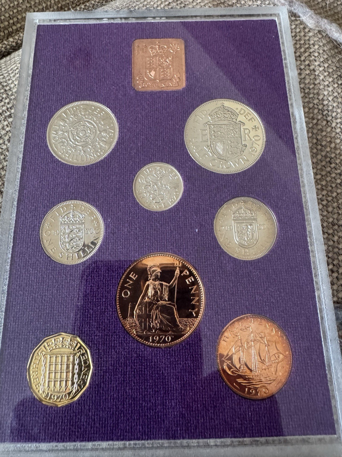 Elizabeth R 1970 Royal Mint