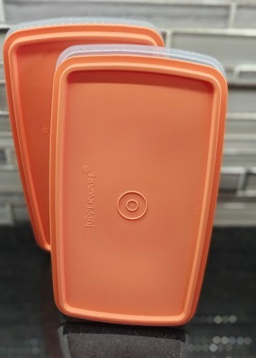 Tupperware Snack n Stor Slim Deli Keeper YOU GET 2 CONTAINERS 2.5 cup LIDS NEW