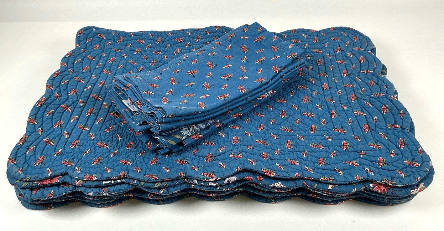 Set of 8 Pierre Deux French Country Placemats with 8 Napkins