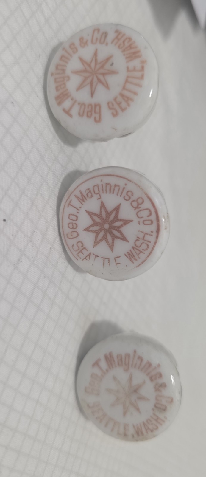 BeerBottleAntique Seattle,WASH  Geo.T.Maginnis&Co Porcelain StoppersBrewing.set3