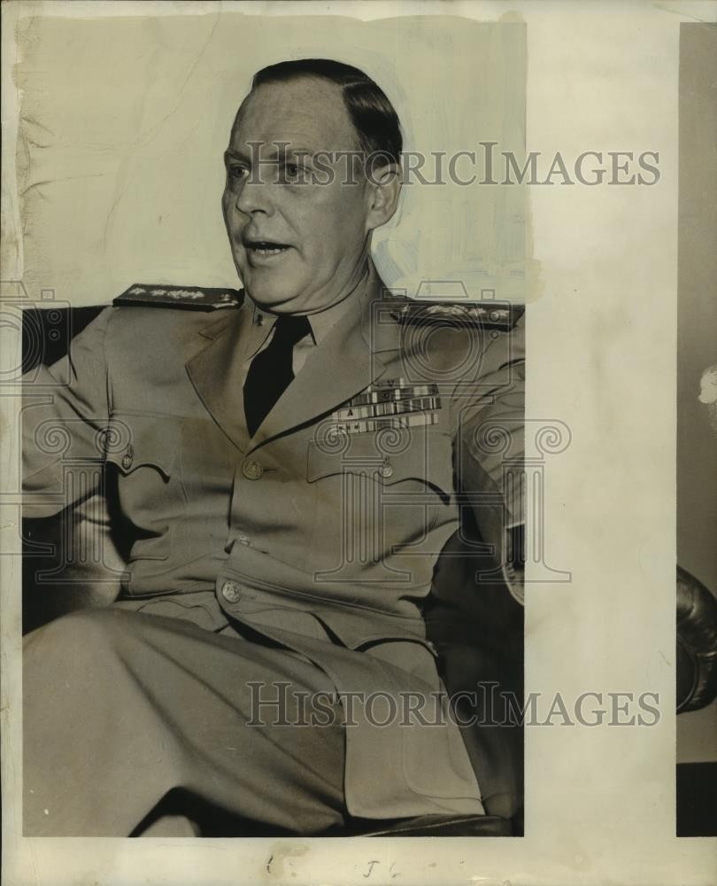 1952 Press Photo Admiral Sherman R. Clark - nob04419