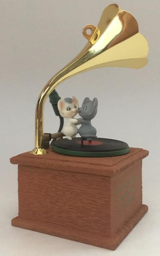 1990 Song and Dance Hallmark Ornament Plays Jingle Bells 2 Mice Dance on Record