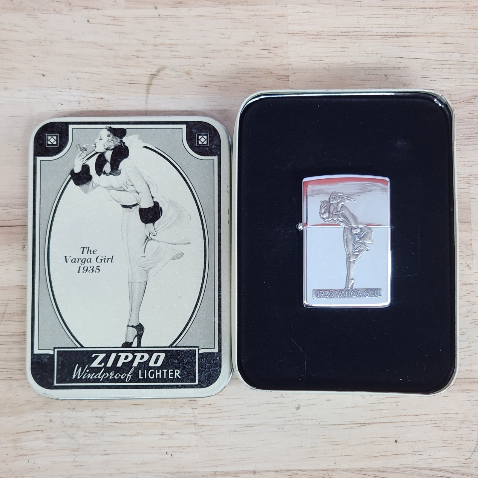 1993 Vintage Zippo Lighter 1935 Varga Girl Chrome W/Case Brand New Unused