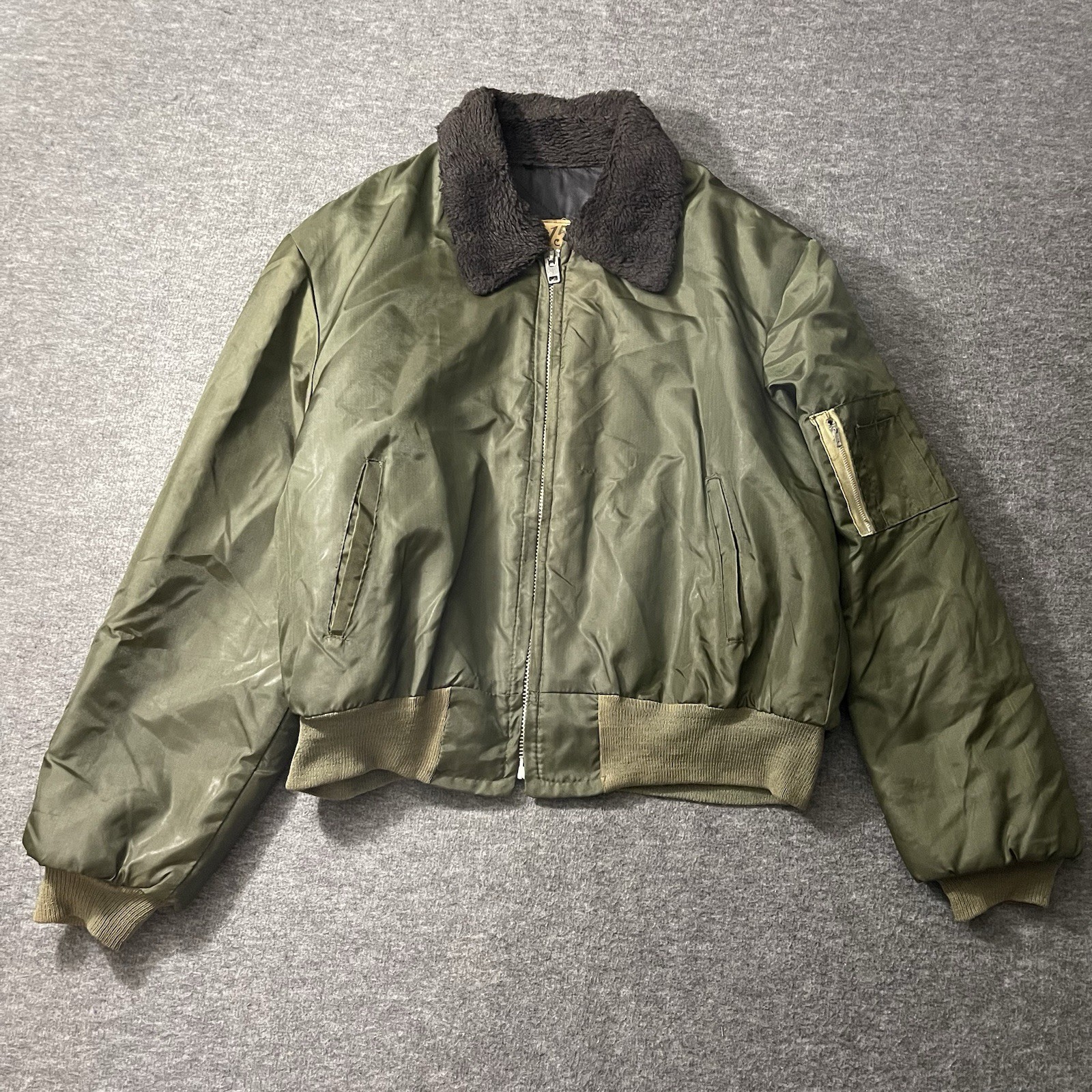 Vintage 50s 60s B-15 Flying Bomber Jacket Green Men’s XL Military Air Force 