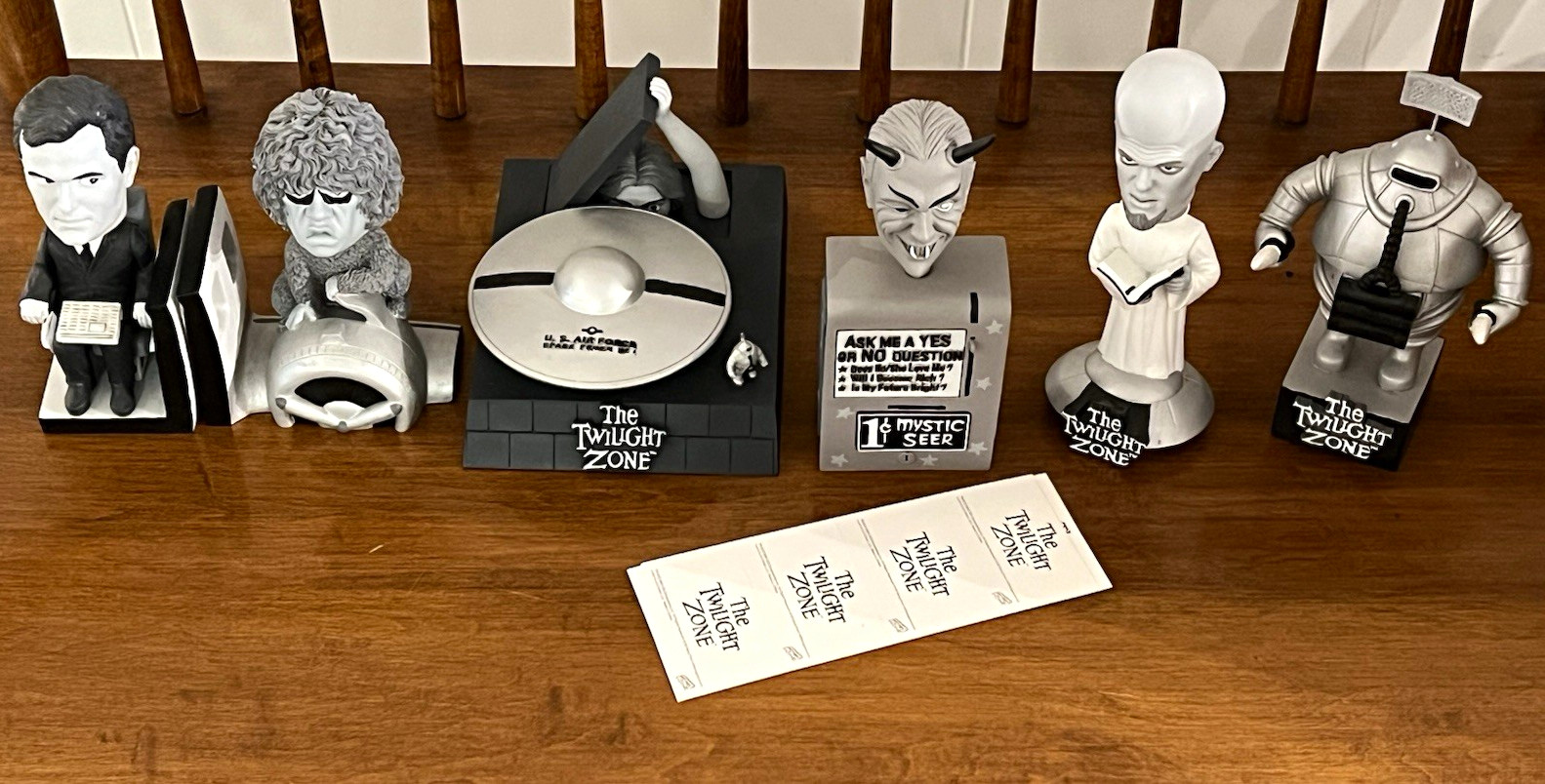 The Twilight Zone Mystic Seer 6pc Black & White Bobble Head Figure Set