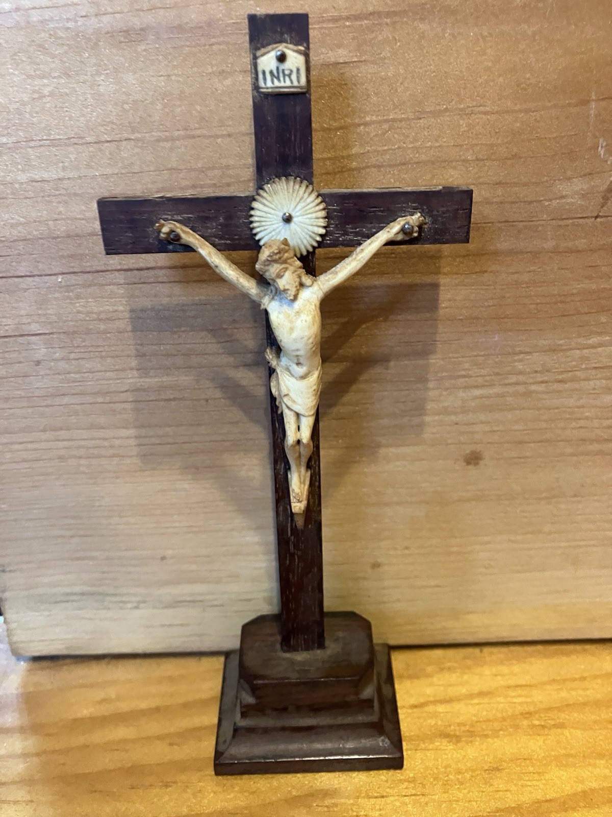 Antique Tabletop Crucifix Wood Bone/Resin Jesus Made In Kenya 6.5\