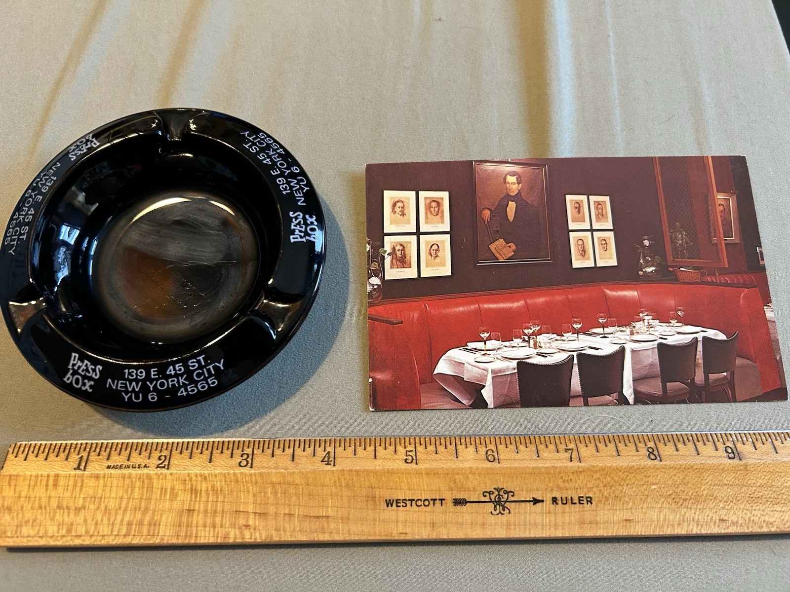 PRESS BOX NYC RESTAURANT VINTAGE BLACK GLASS ASHTRAY & POSTCARD. CIRCA 1963.
