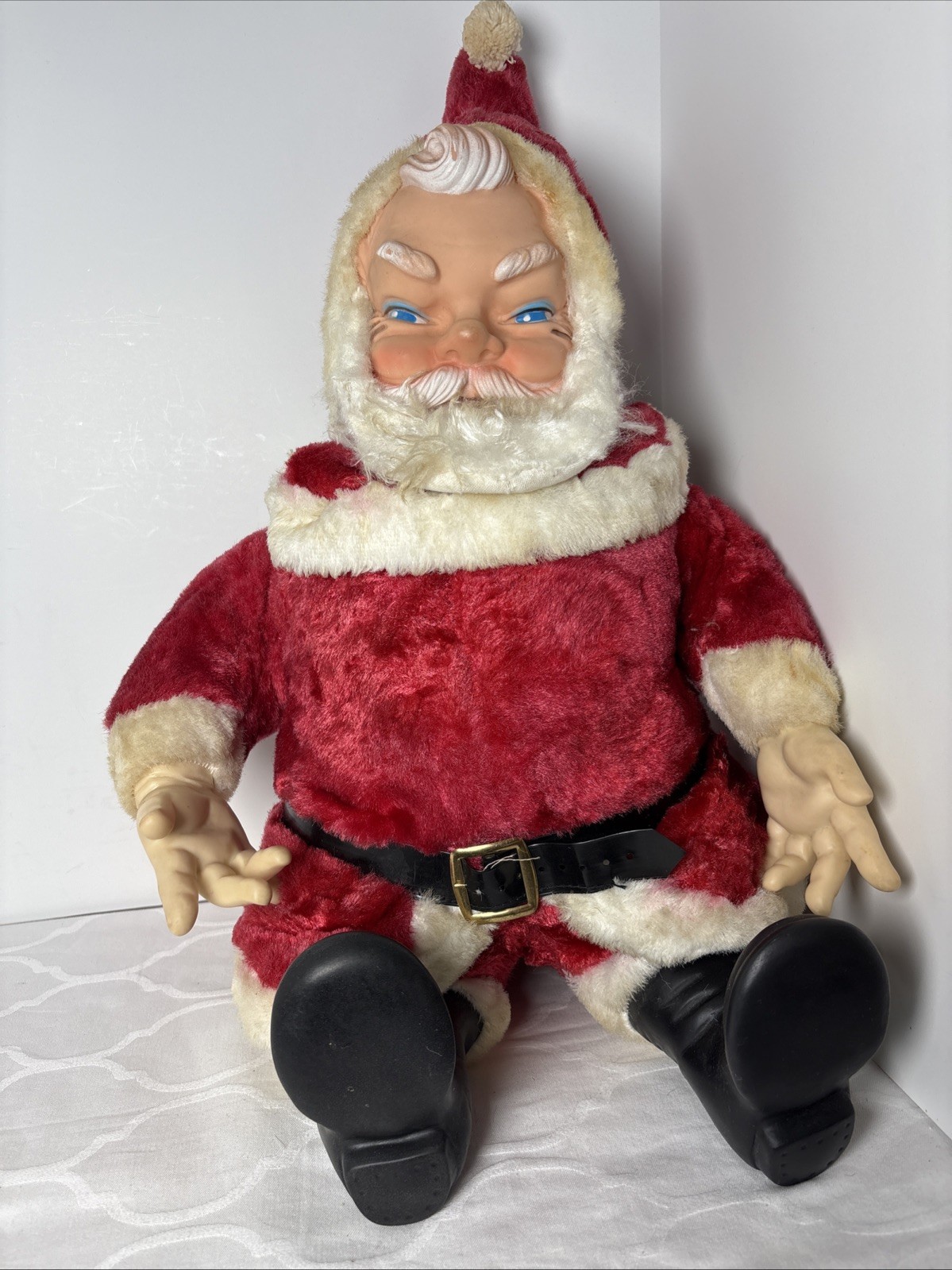Vintage 1950-1960s Christmas Santa Claus Rushton Rubber Face Doll w/ belt 21