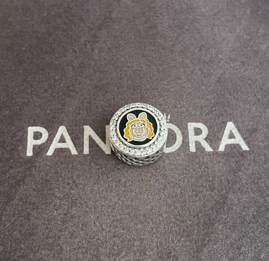 Disney Miss Piggy (The Muppets) Exclusive Charm Bead