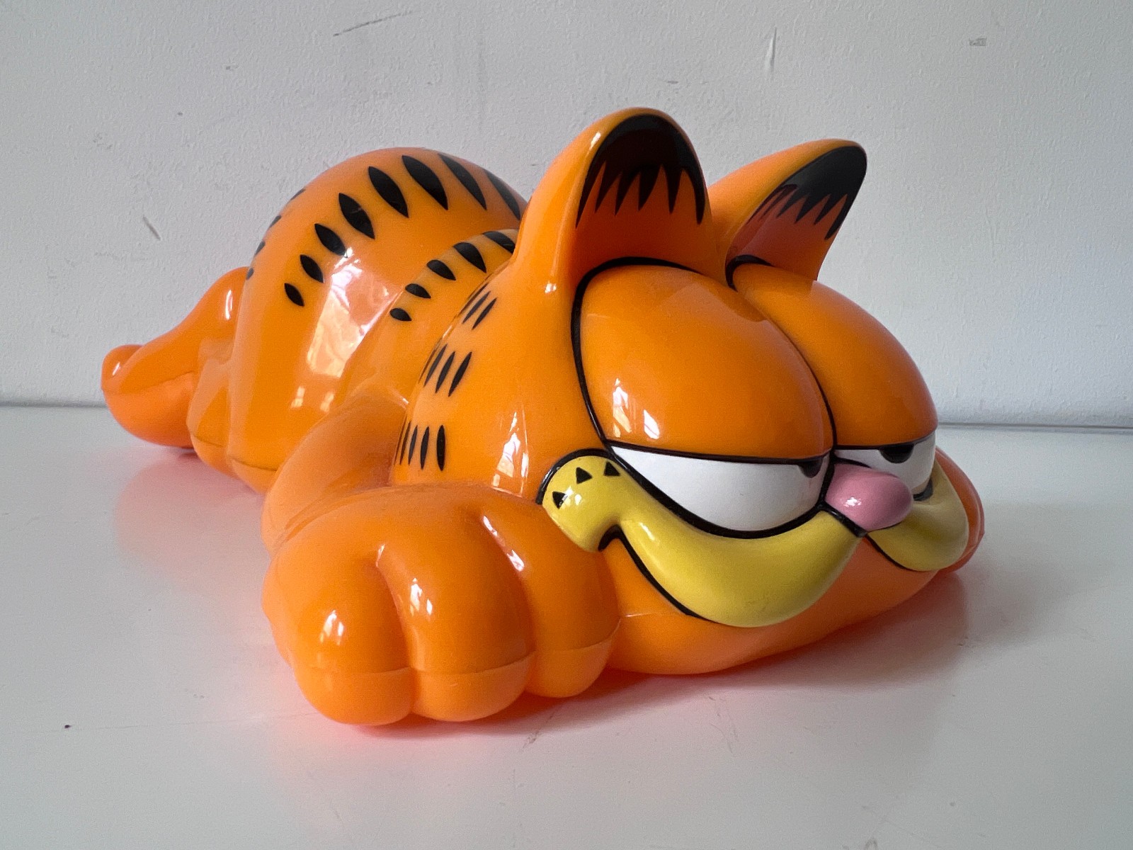 RARE Vintage Garfield TYCO 1980s Landline Telephone Eyes Open Phone Collectible