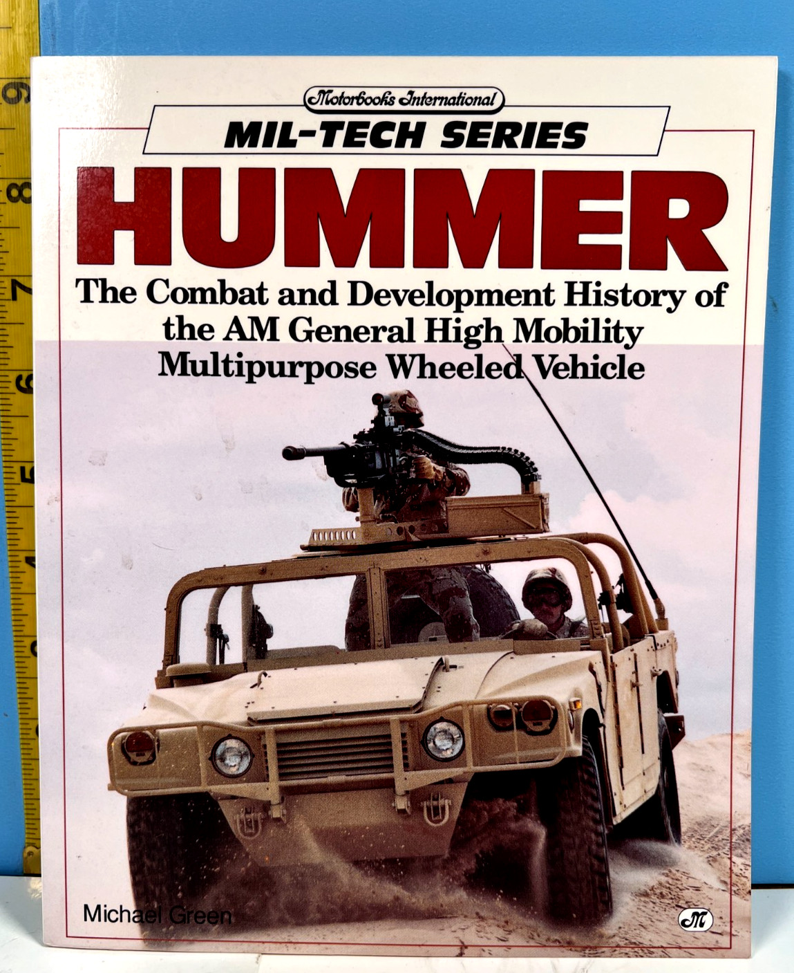 1992 Motorbooks Hummer Mil-Tech Series Military Book