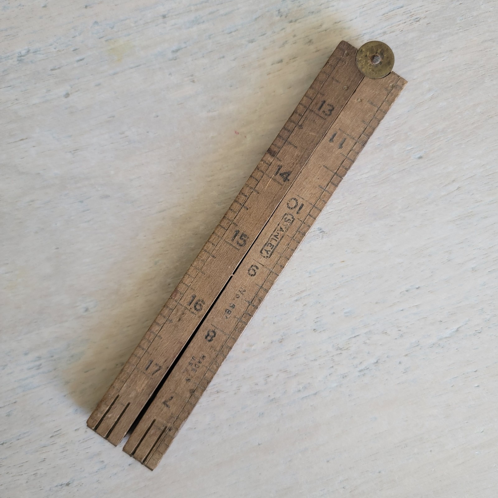 Vintage Stanley Boxwood #68 Folding Brass Boxwood Collapsible Ruler  24 Inches