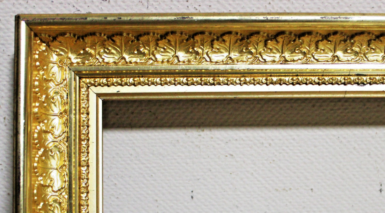 SUPERB ANTIQUE FITS 8 X 10