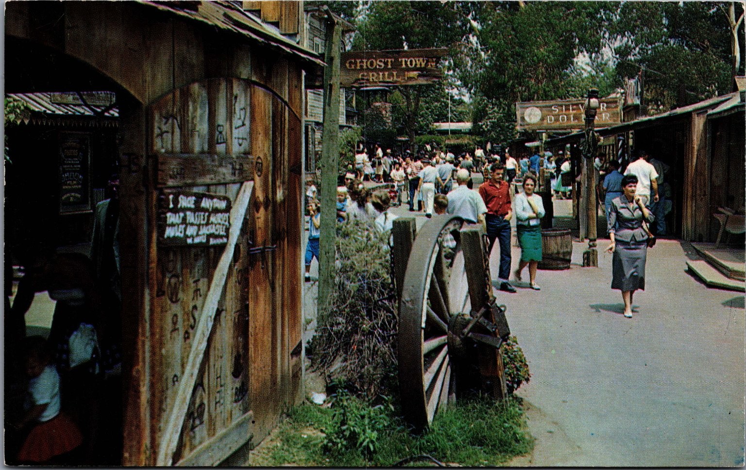 Vintage Knott's Berry Farm Ghost Town Street Scene Postcard Plastichrome