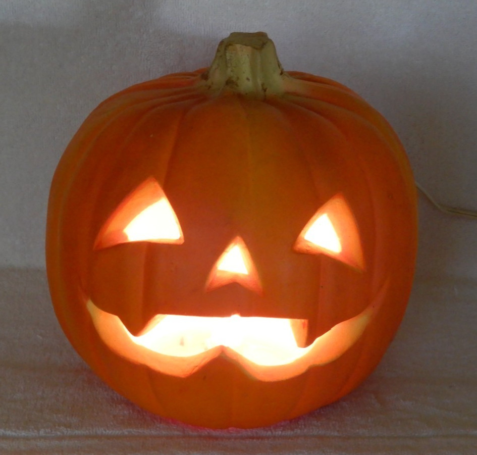 Vtg 1995 Trendmasters Light Up Halloween Jack O Lantern Vampire Fangs Foam Mold