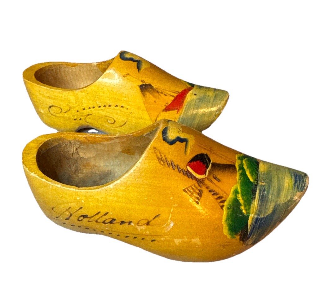 Vintage Dutch Wooden Shoes Holland Hand Painted Clogs Souvenir Pair 