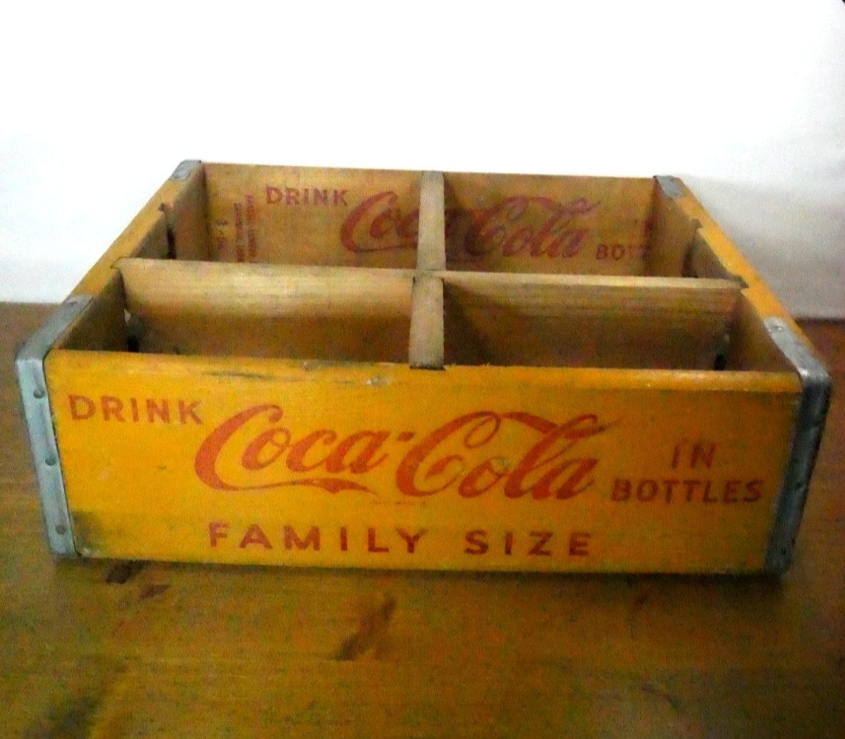 Vtg 1960\'s Coca-Cola Wooden Bottle Crate Family Size Yellow Advertising Soda 17\