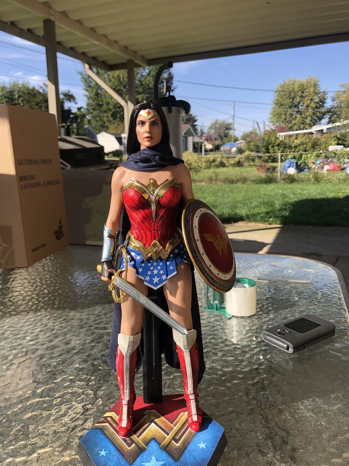 Wonder Woman 1:6 Scale Figure
