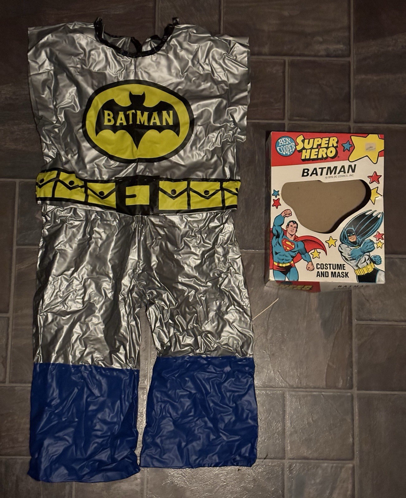 Vintage 1976 Ben Cooper Super Hero Batman Halloween Costume & Box Youth Large