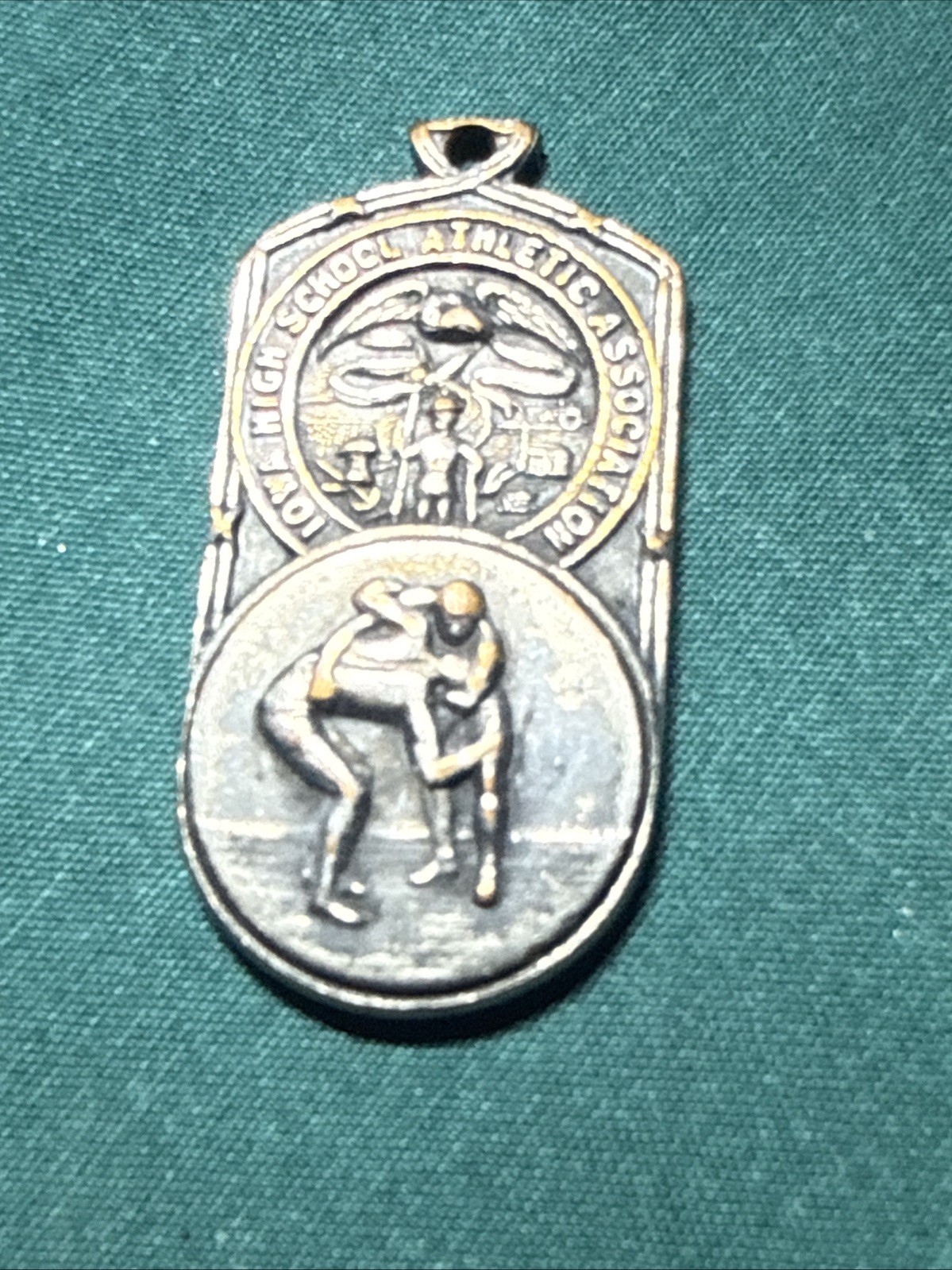 Vintage 1931 Iowa High School IHSAA State Wrestling Tournament Medal 165 lb