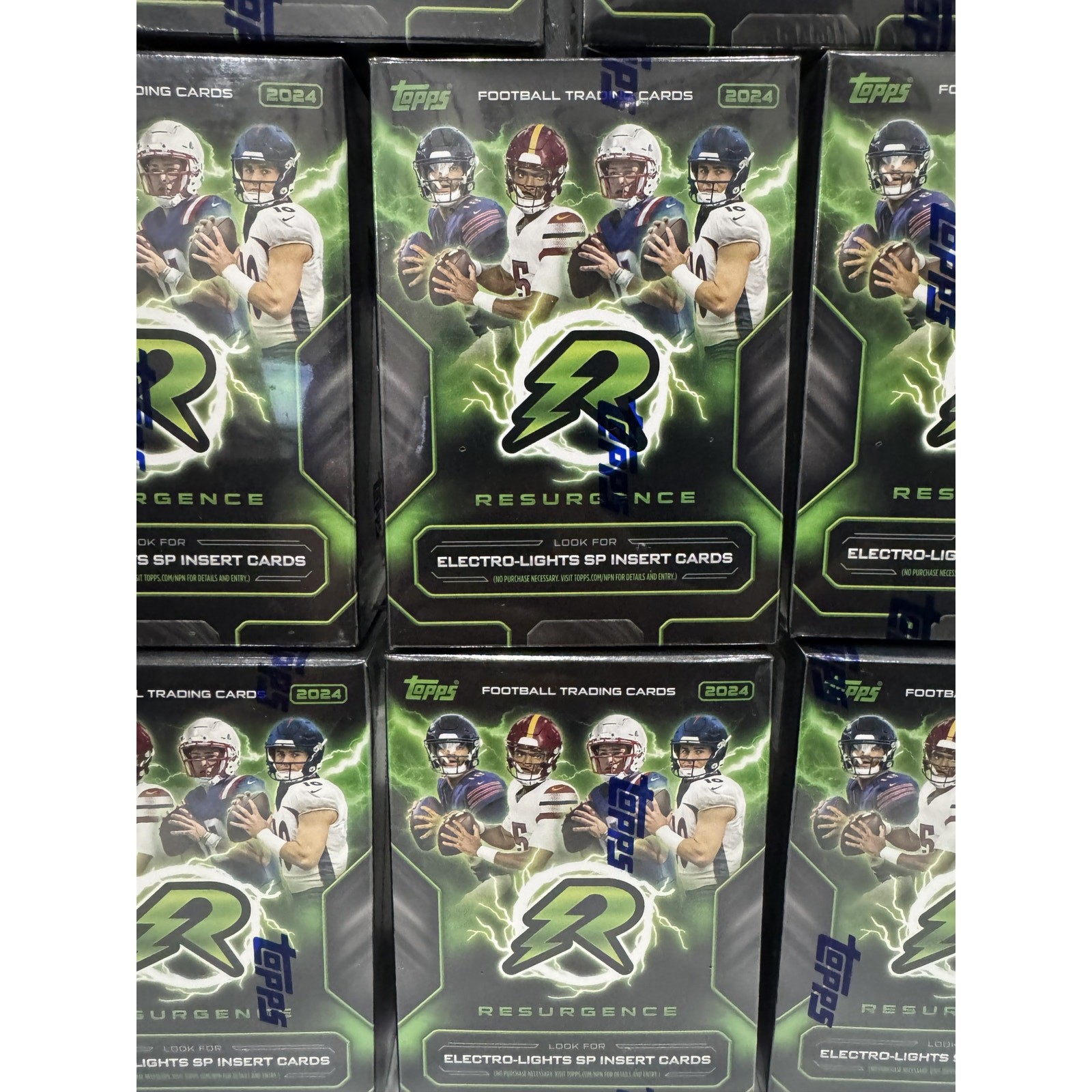 2024 Topps Resurgence Football Trading Cards (Retail)