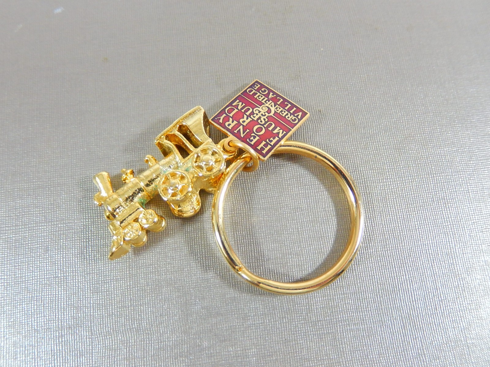 VTG UNUSED HENRY FORD MUSEUM TRAIN LOCOMOTIVE KEY RING OR PURSE CHARM